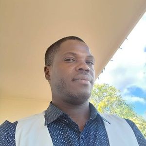 Meet your Posher, Bob guysso